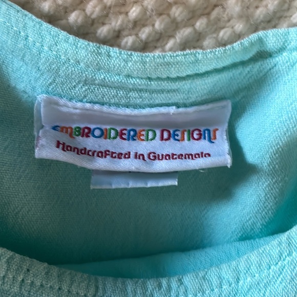 Embroidered Designs short sleeve floral blouse - Picture 6 of 10